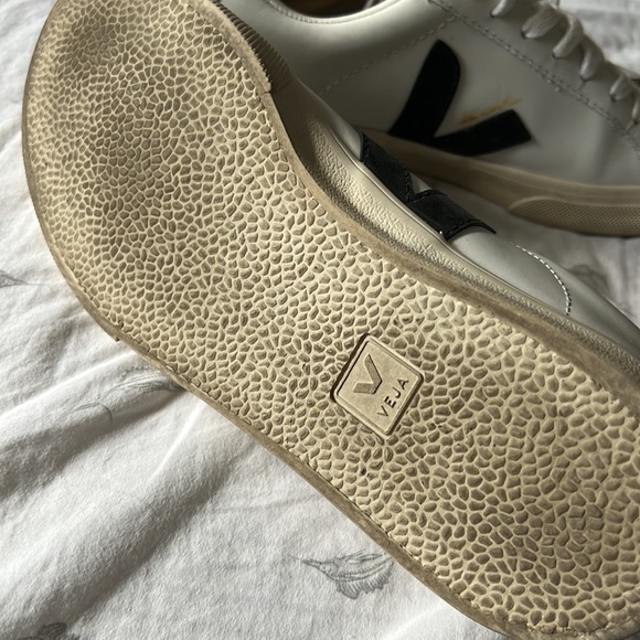 Veja sneakers - Picture 3 of 4